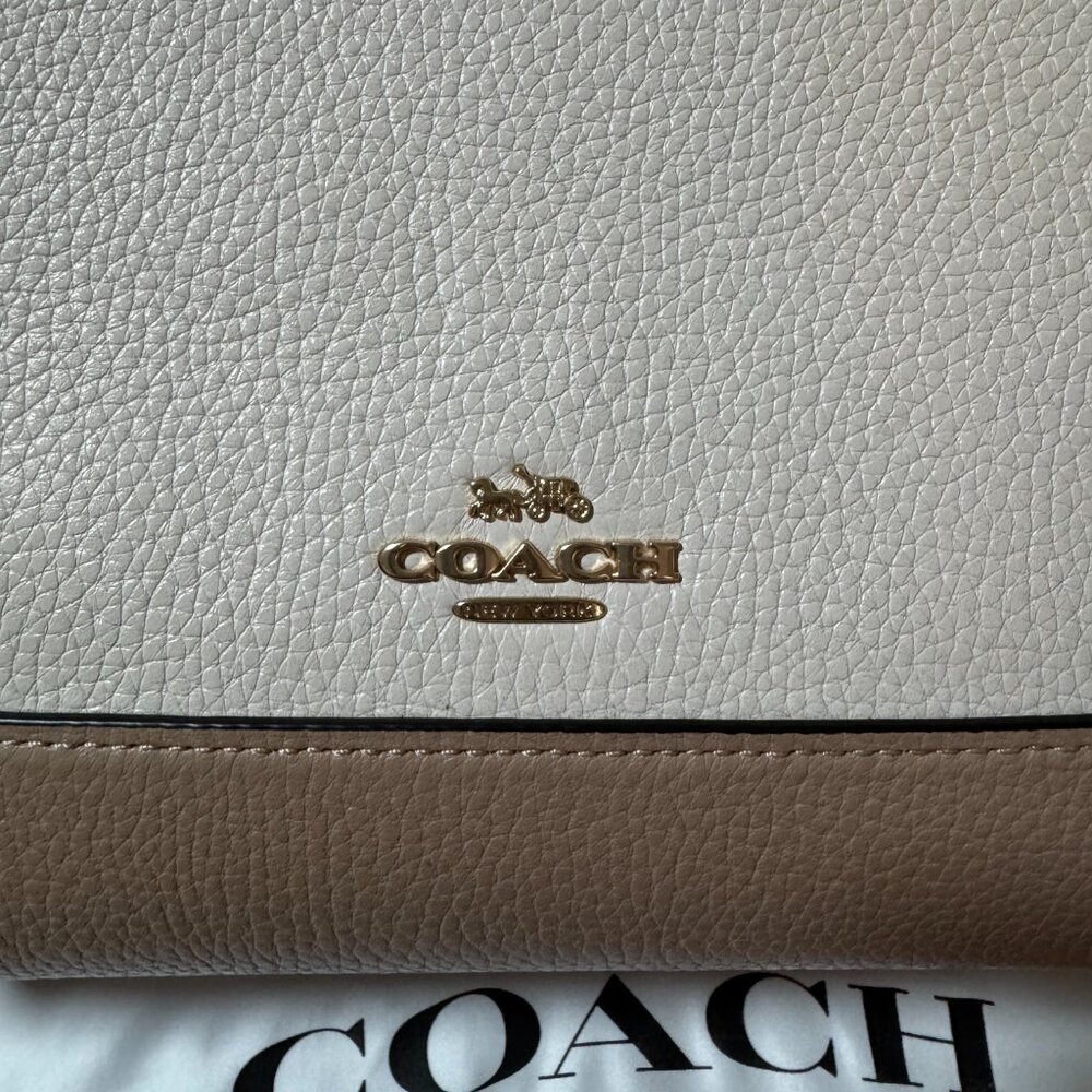 Coach Dempsey Carryall Cream, Beige with Signature Light Brown Canvas